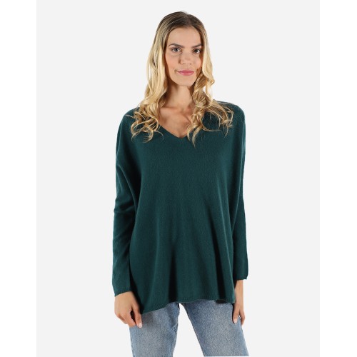 V-Neck CURVED SLEEVES